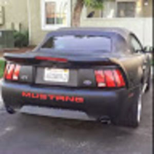 Meet your Posher, Genaro